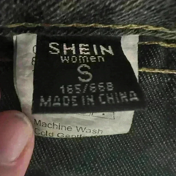 SHEIN women’s juniors Black Denim Jean Shorts High rise distressed - Picture 3 of 3